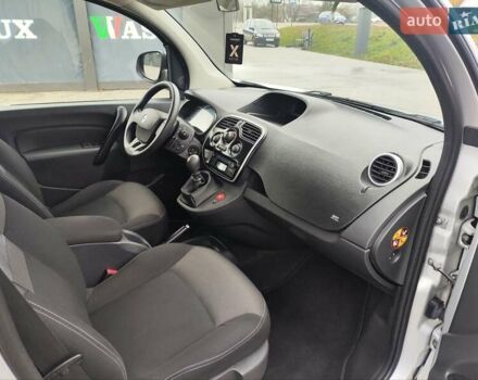 Серый Рено Кенгу, объемом двигателя 1.5 л и пробегом 145 тыс. км за 13300 $, фото 23 на Automoto.ua