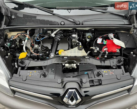 Серый Рено Кенгу, объемом двигателя 1.5 л и пробегом 170 тыс. км за 13999 $, фото 88 на Automoto.ua