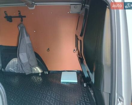 Серый Рено Кенгу, объемом двигателя 1.46 л и пробегом 70 тыс. км за 14000 $, фото 24 на Automoto.ua