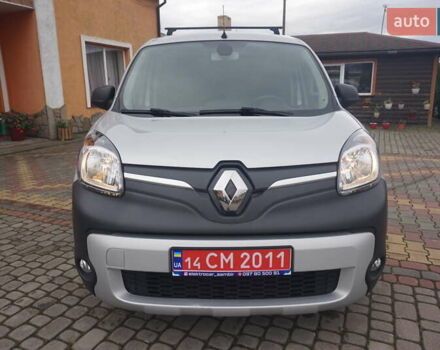 Рено Кєнгу 2018 у Самборе на Automoto.ua Сірий Рено Кєнгу, об'ємом двигуна 0 л та пробігом 72 тис. км за 11000 $, фото 17 на Automoto.ua