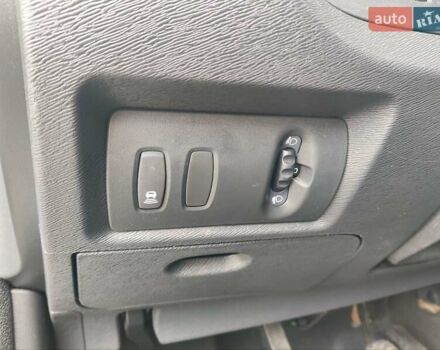 Серый Рено Кенгу, объемом двигателя 1.5 л и пробегом 145 тыс. км за 13300 $, фото 16 на Automoto.ua