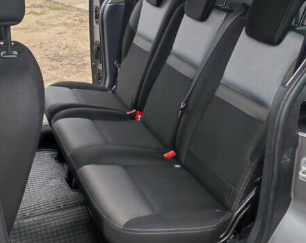 Сірий Рено Кєнгу, об'ємом двигуна 1.5 л та пробігом 111 тис. км за 15000 $, фото 17 на Automoto.ua