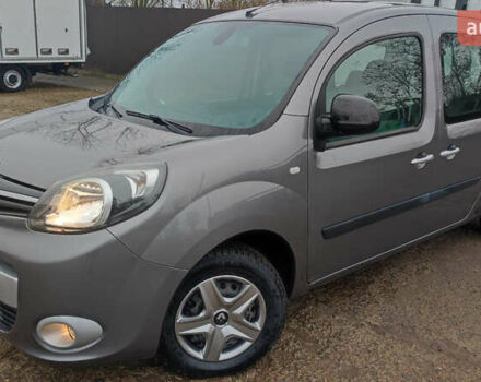 Сірий Рено Кєнгу, об'ємом двигуна 1.5 л та пробігом 111 тис. км за 15000 $, фото 7 на Automoto.ua