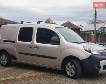 Рено Кєнгу 2018 у Самборе на Automoto.ua Сірий Рено Кєнгу, об'ємом двигуна 0 л та пробігом 72 тис. км за 11000 $, фото 7 на Automoto.ua