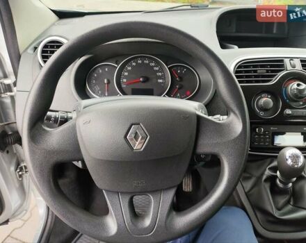 Серый Рено Кенгу, объемом двигателя 1.5 л и пробегом 145 тыс. км за 13300 $, фото 12 на Automoto.ua