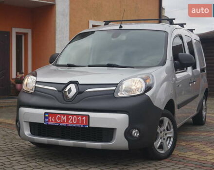 Рено Кєнгу 2018 у Самборе на Automoto.ua Сірий Рено Кєнгу, об'ємом двигуна 0 л та пробігом 72 тис. км за 11000 $, фото 4 на Automoto.ua