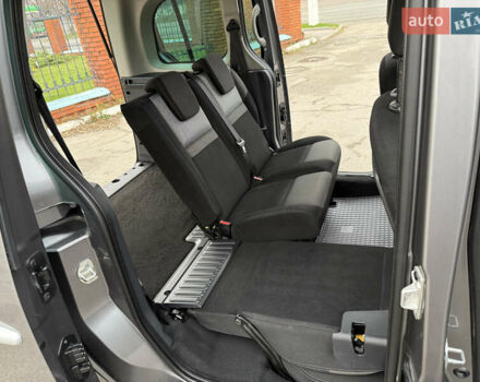 Серый Рено Кенгу, объемом двигателя 1.5 л и пробегом 170 тыс. км за 13999 $, фото 81 на Automoto.ua