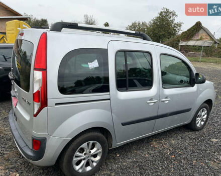 Серый Рено Кенгу, объемом двигателя 1.5 л и пробегом 85 тыс. км за 13500 $, фото 3 на Automoto.ua