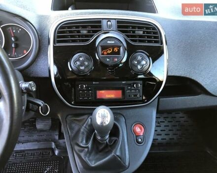 Сірий Рено Кєнгу, об'ємом двигуна 1.5 л та пробігом 195 тис. км за 13999 $, фото 30 на Automoto.ua