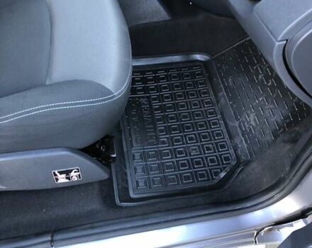 Сірий Рено Кєнгу, об'ємом двигуна 1.5 л та пробігом 195 тис. км за 13999 $, фото 39 на Automoto.ua