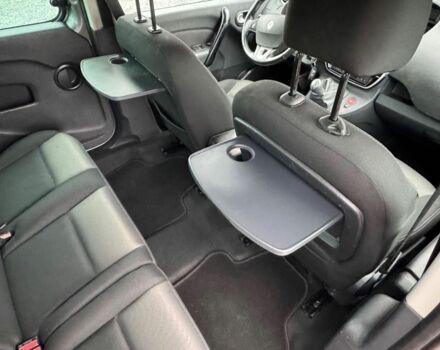 Серый Рено Кенгу, объемом двигателя 1.5 л и пробегом 179 тыс. км за 8500 $, фото 19 на Automoto.ua