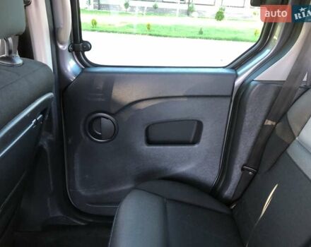 Сірий Рено Кєнгу, об'ємом двигуна 1.5 л та пробігом 195 тис. км за 13999 $, фото 36 на Automoto.ua