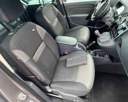 Серый Рено Кенгу, объемом двигателя 1.5 л и пробегом 179 тыс. км за 8500 $, фото 14 на Automoto.ua