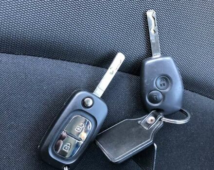 Сірий Рено Кєнгу, об'ємом двигуна 1.5 л та пробігом 195 тис. км за 13999 $, фото 54 на Automoto.ua