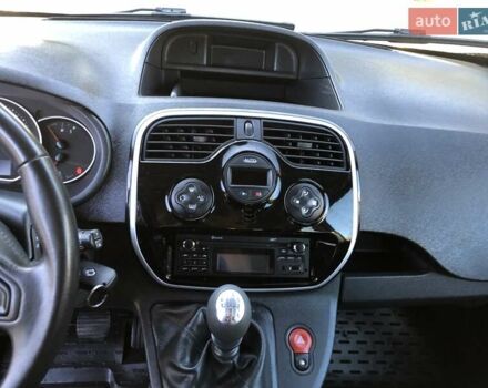 Сірий Рено Кєнгу, об'ємом двигуна 1.5 л та пробігом 195 тис. км за 13999 $, фото 26 на Automoto.ua