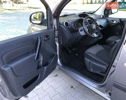 Сірий Рено Кєнгу, об'ємом двигуна 1.5 л та пробігом 195 тис. км за 13999 $, фото 19 на Automoto.ua