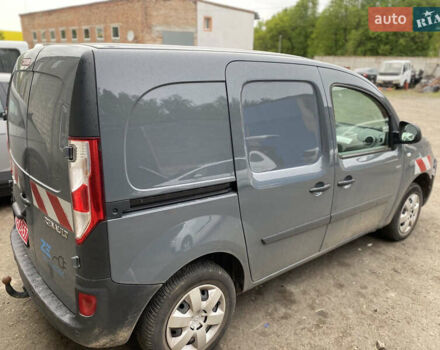 Серый Рено Кенгу, объемом двигателя 0 л и пробегом 35 тыс. км за 6699 $, фото 2 на Automoto.ua