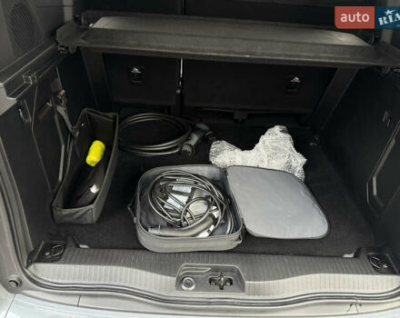 Серый Рено Кенгу, объемом двигателя 0 л и пробегом 11 тыс. км за 24700 $, фото 23 на Automoto.ua