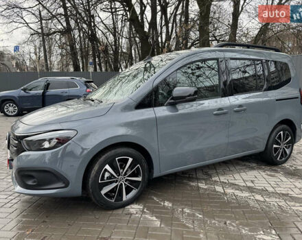 Серый Рено Кенгу, объемом двигателя 0 л и пробегом 11 тыс. км за 24700 $, фото 4 на Automoto.ua