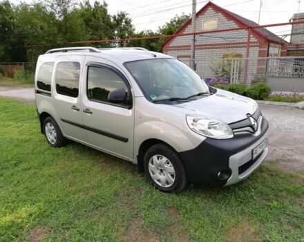 Серый Рено Кенгу, объемом двигателя 1.5 л и пробегом 170 тыс. км за 11999 $, фото 6 на Automoto.ua