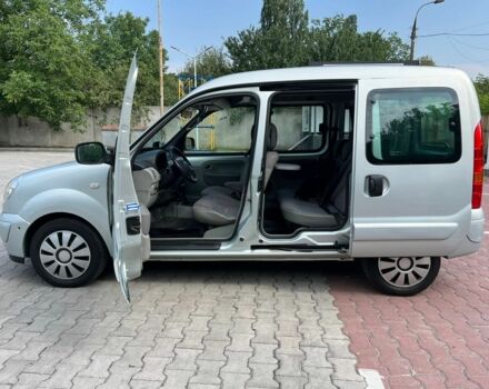Серый Рено Кенгу, объемом двигателя 1 л и пробегом 186 тыс. км за 5700 $, фото 3 на Automoto.ua