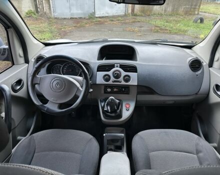 Рено Кєнгу 2008 у Дніпро (Дніпропетровську) на Automoto.ua Сірий Рено Кєнгу, об'ємом двигуна 1.5 л та пробігом 174 тис. км за 6000 $, фото 13 на Automoto.ua