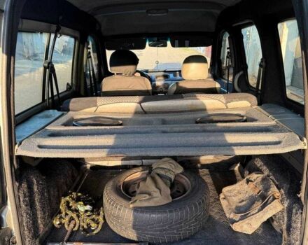 Серый Рено Кенгу, объемом двигателя 1.4 л и пробегом 402 тыс. км за 4164 $, фото 4 на Automoto.ua