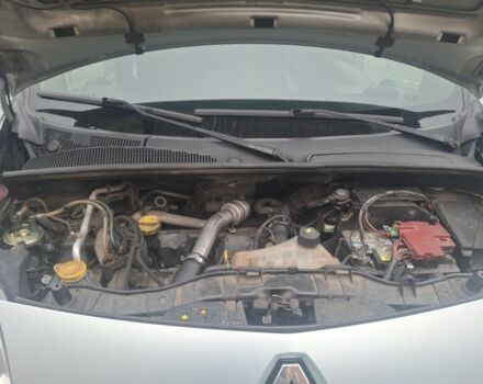 Сірий Рено Кєнгу, об'ємом двигуна 1.5 л та пробігом 330 тис. км за 7900 $, фото 3 на Automoto.ua