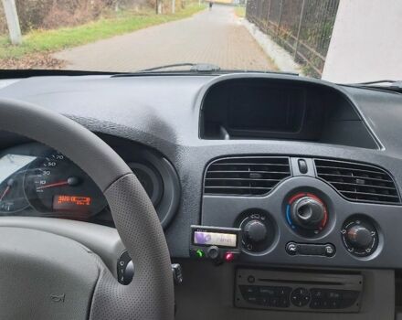 Сірий Рено Кєнгу, об'ємом двигуна 1.5 л та пробігом 240 тис. км за 7500 $, фото 13 на Automoto.ua