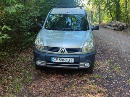 Серый Рено Кенгу, объемом двигателя 1.6 л и пробегом 200 тыс. км за 7800 $, фото 1 на Automoto.ua