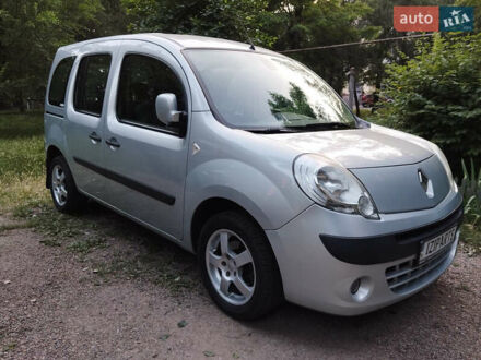 Рено Кенгу 2008 в Кривом Роге на Automoto.ua Серый Рено Кенгу, объемом двигателя 1.6 л и пробегом 198 тыс. км за 7600 $, фото 1 на Automoto.ua