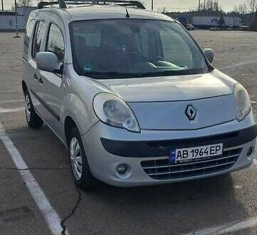 Сірий Рено Кєнгу, об'ємом двигуна 1.5 л та пробігом 225 тис. км за 7300 $, фото 1 на Automoto.ua