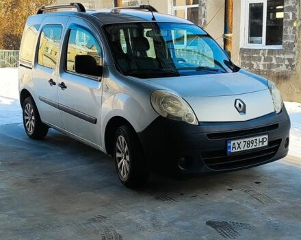 Серый Рено Кенгу, объемом двигателя 2 л и пробегом 328 тыс. км за 6500 $, фото 1 на Automoto.ua