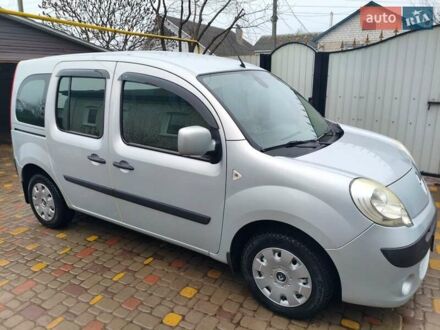 Серый Рено Кенгу, объемом двигателя 1.46 л и пробегом 260 тыс. км за 7300 $, фото 1 на Automoto.ua