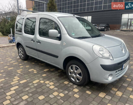 Серый Рено Кенгу, объемом двигателя 1.6 л и пробегом 220 тыс. км за 6950 $, фото 1 на Automoto.ua