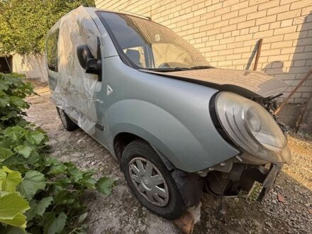 Рено Кєнгу 2009 у Дніпро (Дніпропетровську) на Automoto.ua Сірий Рено Кєнгу, об'ємом двигуна 0 л та пробігом 260 тис. км за 2000 $, фото 1 на Automoto.ua