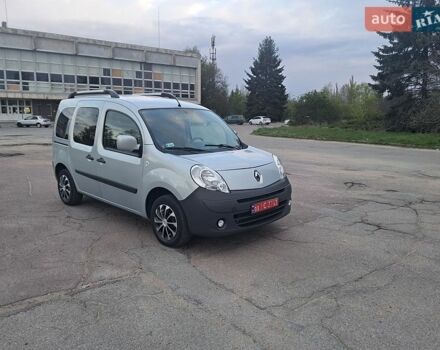 Серый Рено Кенгу, объемом двигателя 1.6 л и пробегом 230 тыс. км за 6700 $, фото 1 на Automoto.ua