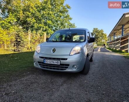 Серый Рено Кенгу, объемом двигателя 1.6 л и пробегом 207 тыс. км за 6300 $, фото 1 на Automoto.ua