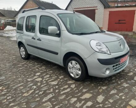 Серый Рено Кенгу, объемом двигателя 0 л и пробегом 200 тыс. км за 7500 $, фото 1 на Automoto.ua