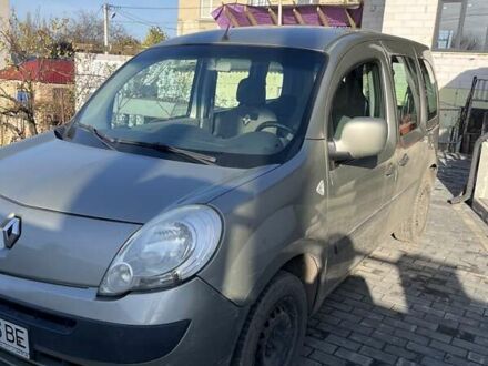 Серый Рено Кенгу, объемом двигателя 1.46 л и пробегом 250 тыс. км за 7000 $, фото 1 на Automoto.ua