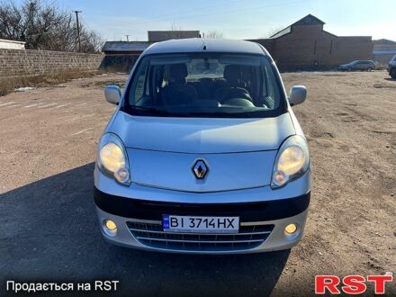 Рено Кенгу 2010 в Прилуках на Automoto.ua Серый Рено Кенгу, объемом двигателя 1.5 л и пробегом 189 тыс. км за 6800 $, фото 1 на Automoto.ua