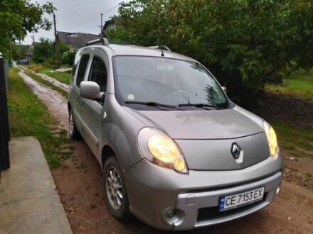 Рено Кенгу 2010 в Черновцах на Automoto.ua Серый Рено Кенгу, объемом двигателя 1.5 л и пробегом 248 тыс. км за 7700 $, фото 1 на Automoto.ua