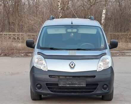Сірий Рено Кєнгу, об'ємом двигуна 1.5 л та пробігом 115 тис. км за 7300 $, фото 1 на Automoto.ua