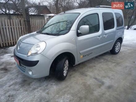 Серый Рено Кенгу, объемом двигателя 1.6 л и пробегом 209 тыс. км за 7650 $, фото 1 на Automoto.ua