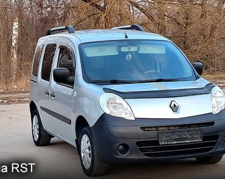 Сірий Рено Кєнгу, об'ємом двигуна 1.5 л та пробігом 115 тис. км за 7300 $, фото 1 на Automoto.ua