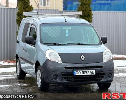 Серый Рено Кенгу, объемом двигателя 1.5 л и пробегом 28000 тыс. км за 4300 $, фото 1 на Automoto.ua