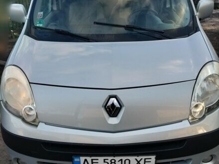 Серый Рено Кенгу, объемом двигателя 1.5 л и пробегом 295 тыс. км за 6700 $, фото 1 на Automoto.ua