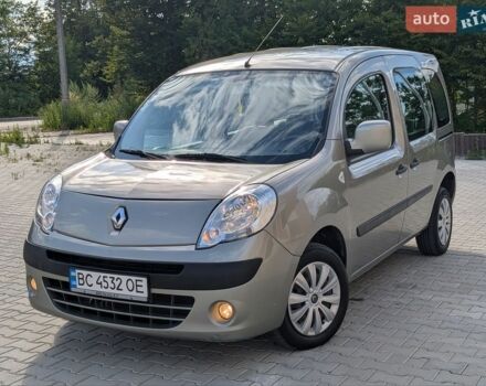 Серый Рено Кенгу, объемом двигателя 1.5 л и пробегом 239 тыс. км за 7800 $, фото 1 на Automoto.ua