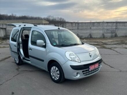 Сірий Рено Кєнгу, об'ємом двигуна 1.5 л та пробігом 153 тис. км за 9300 $, фото 1 на Automoto.ua