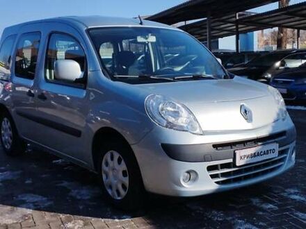 Серый Рено Кенгу, объемом двигателя 1.6 л и пробегом 213 тыс. км за 8700 $, фото 1 на Automoto.ua